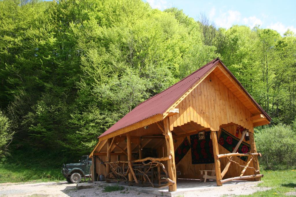Green Mountain Resort Scrind-Frăsinet Eksteriør bilde